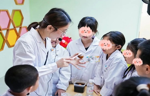 探索口腔奥秘，守护健康笑容——长春市口腔医院与吉林新东方文旅开展牙医体验研学活动